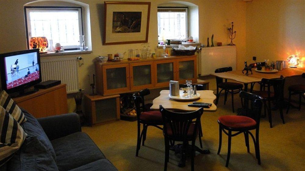 Hotel Dallgow エクステリア 写真