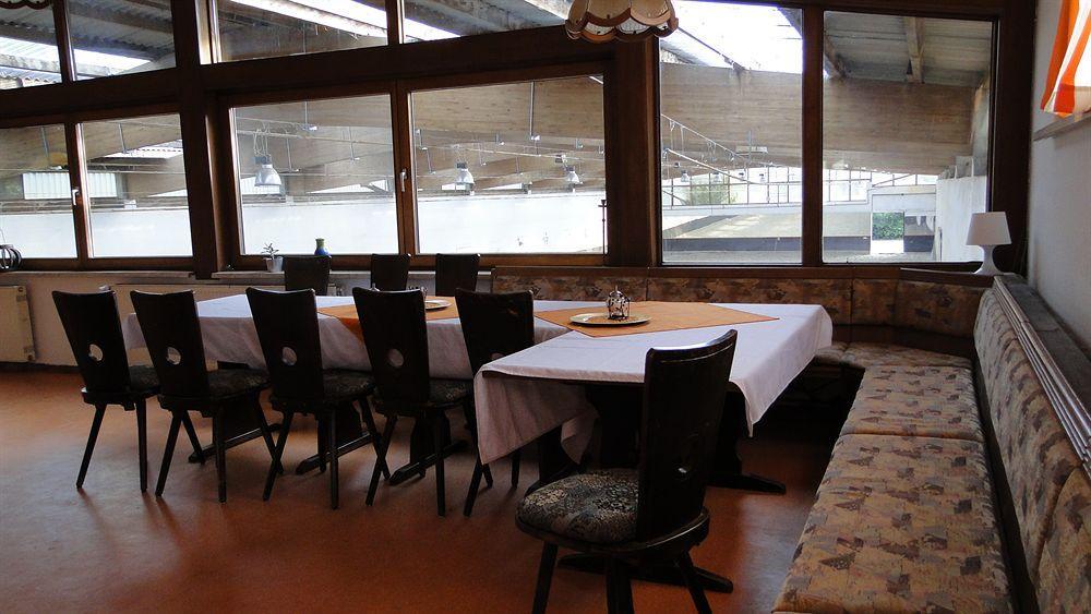 Hotel Dallgow エクステリア 写真