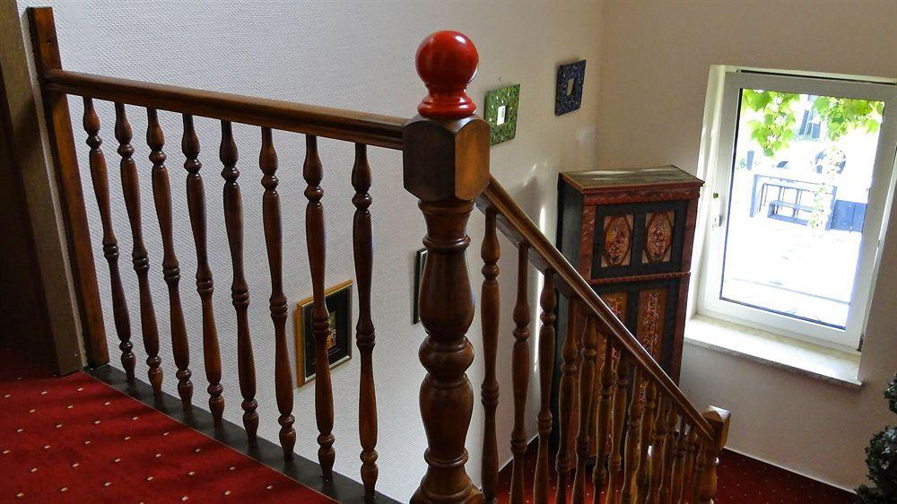 Hotel Dallgow エクステリア 写真
