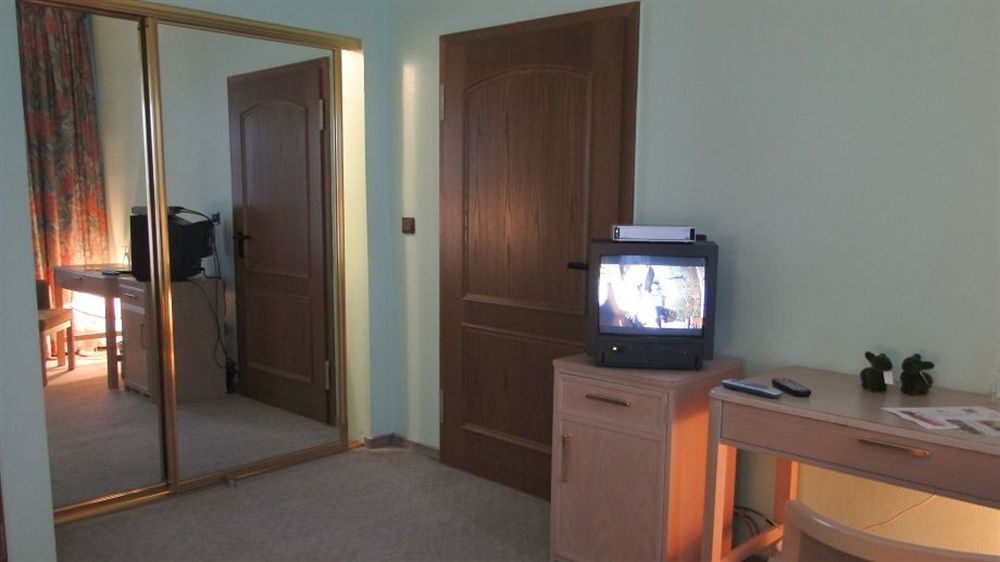 Hotel Dallgow エクステリア 写真